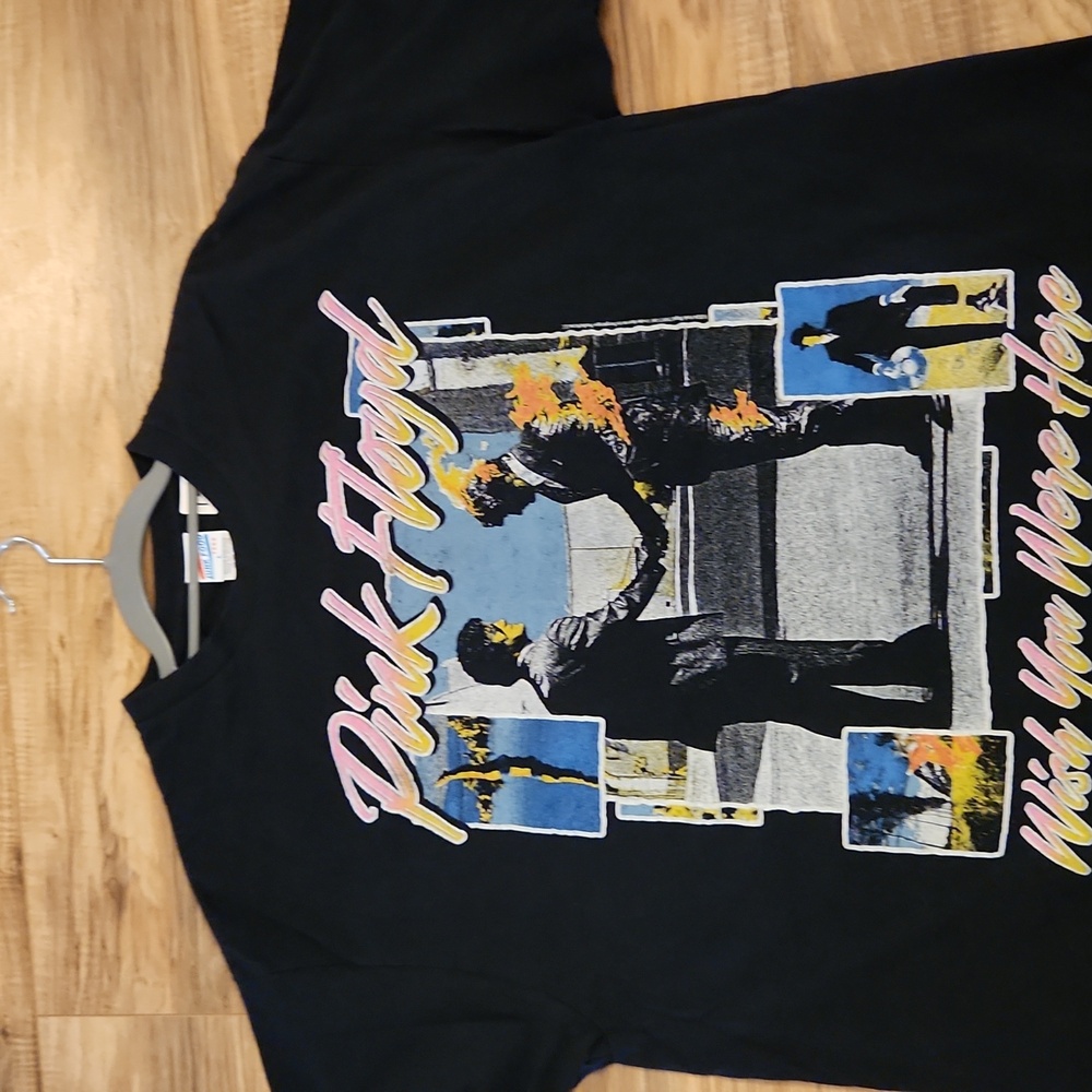 Pink Floyd Graphic T-Shirt NWOT